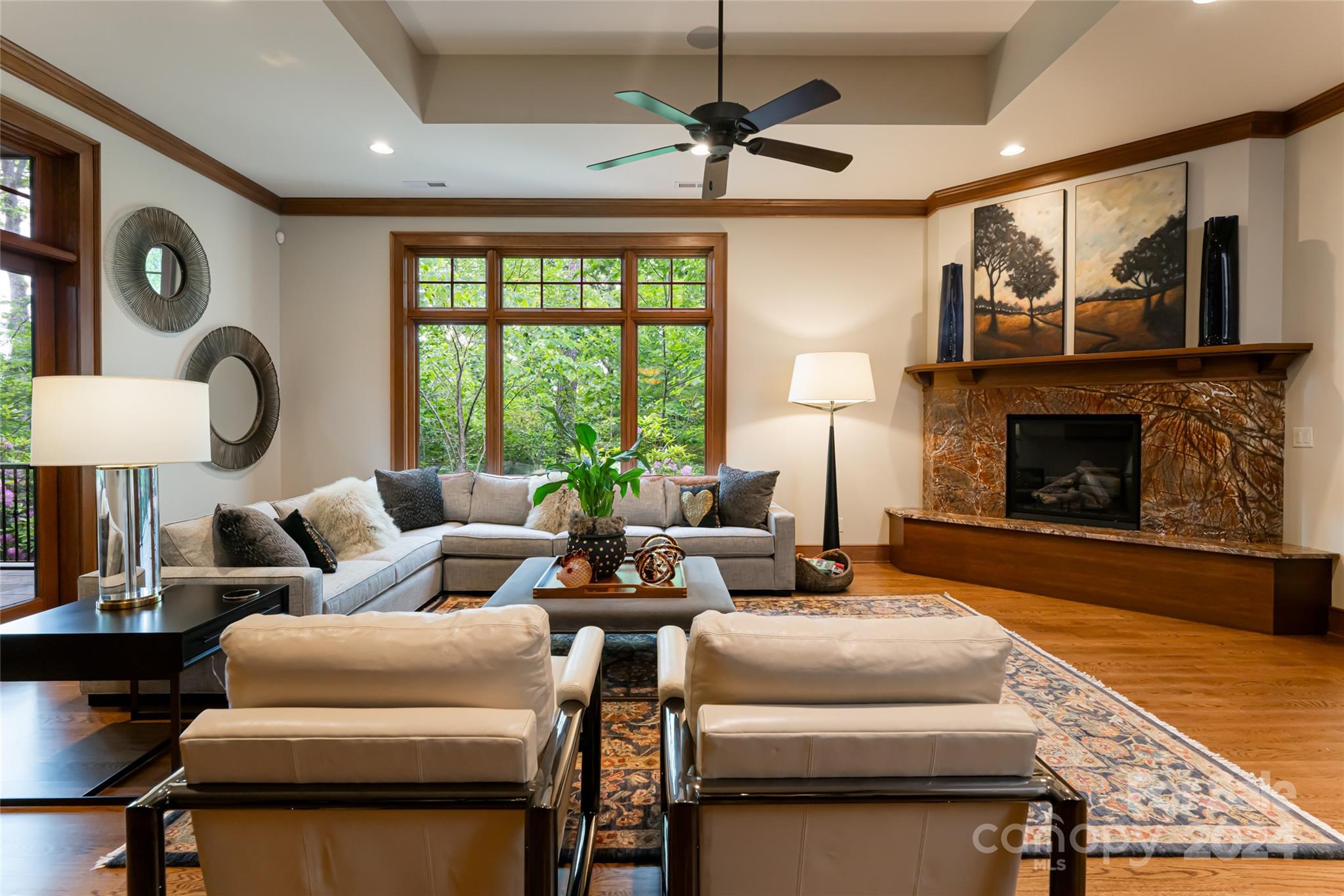 Reynolds Mountain - Residential