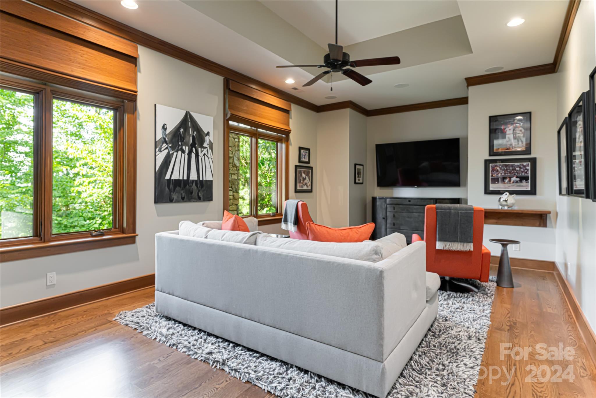 Reynolds Mountain - Residential