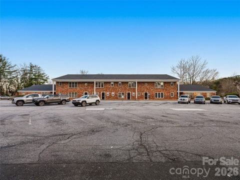 Photo of 5 Doctors Park #H2, Asheville, NC 28801 (MLS # 4369037)