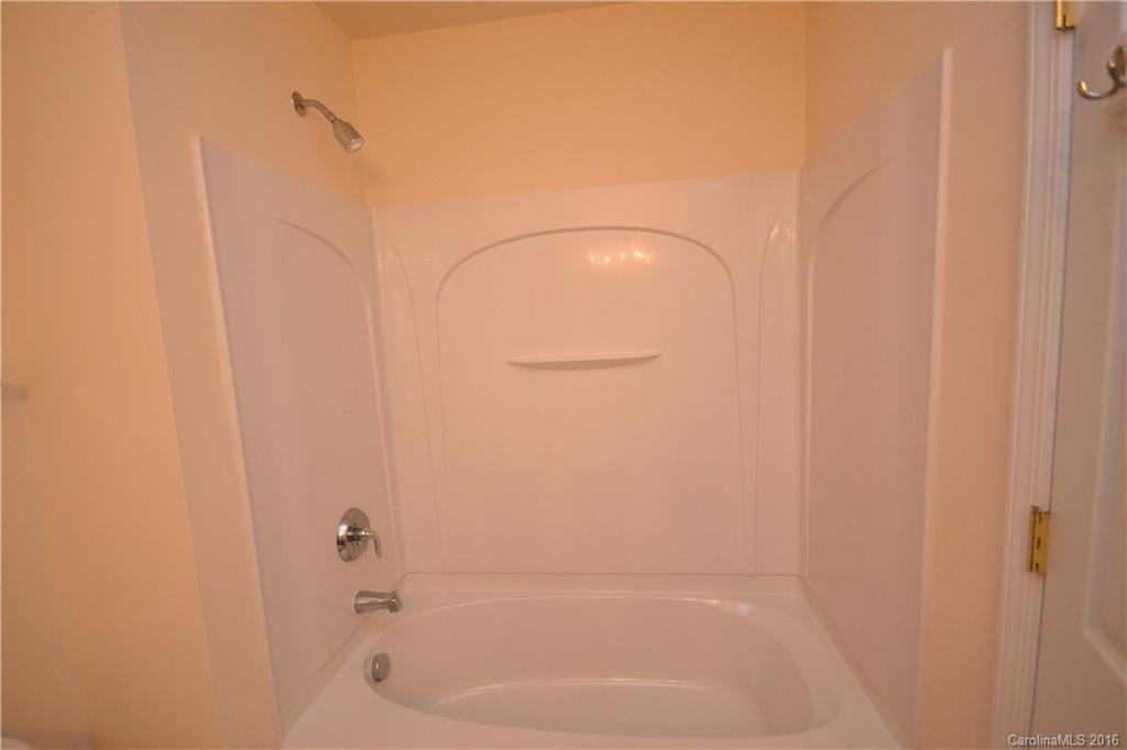 Oakbrooke - Residential Lease