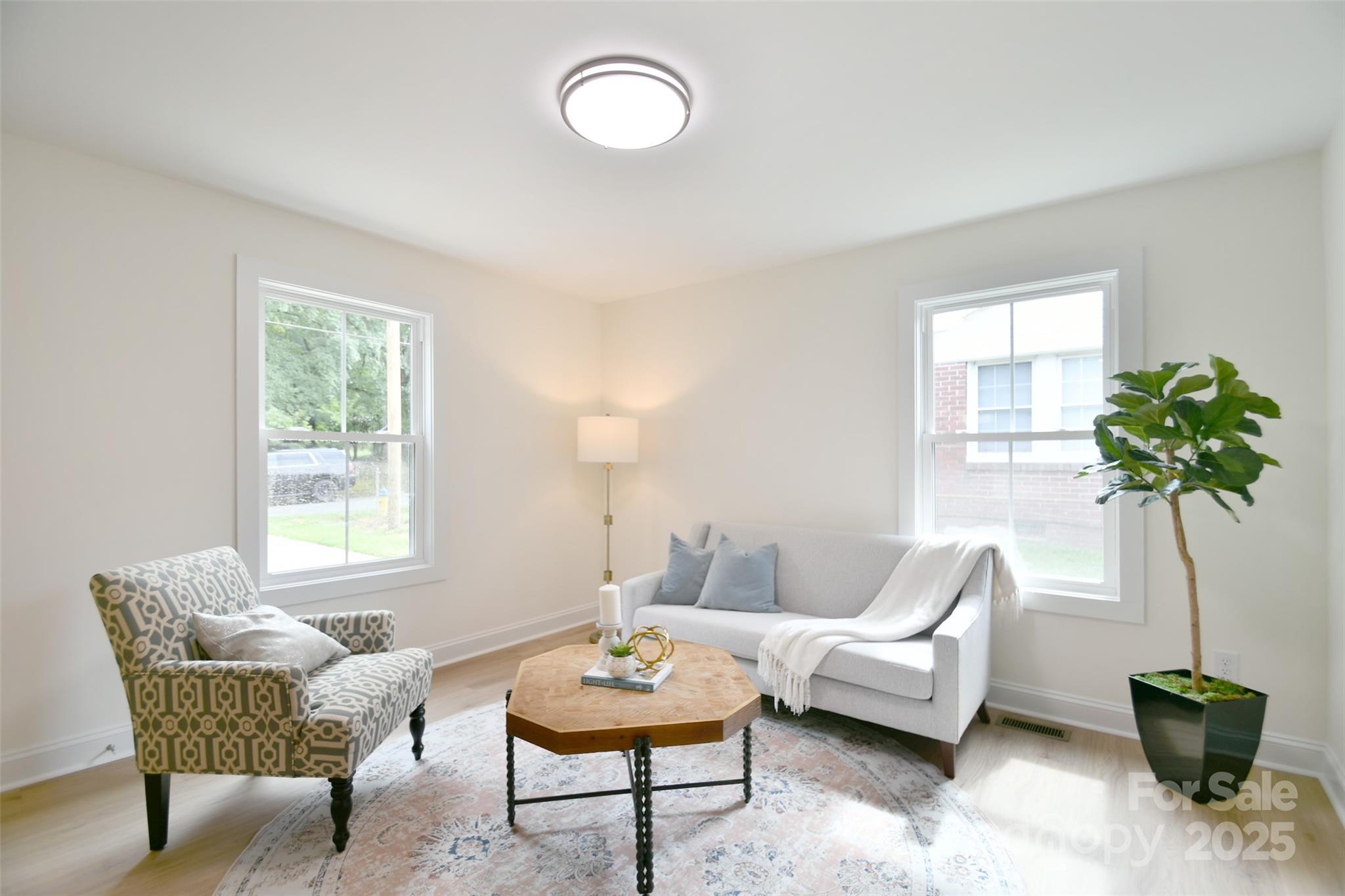 78 Sumner Avenue NW