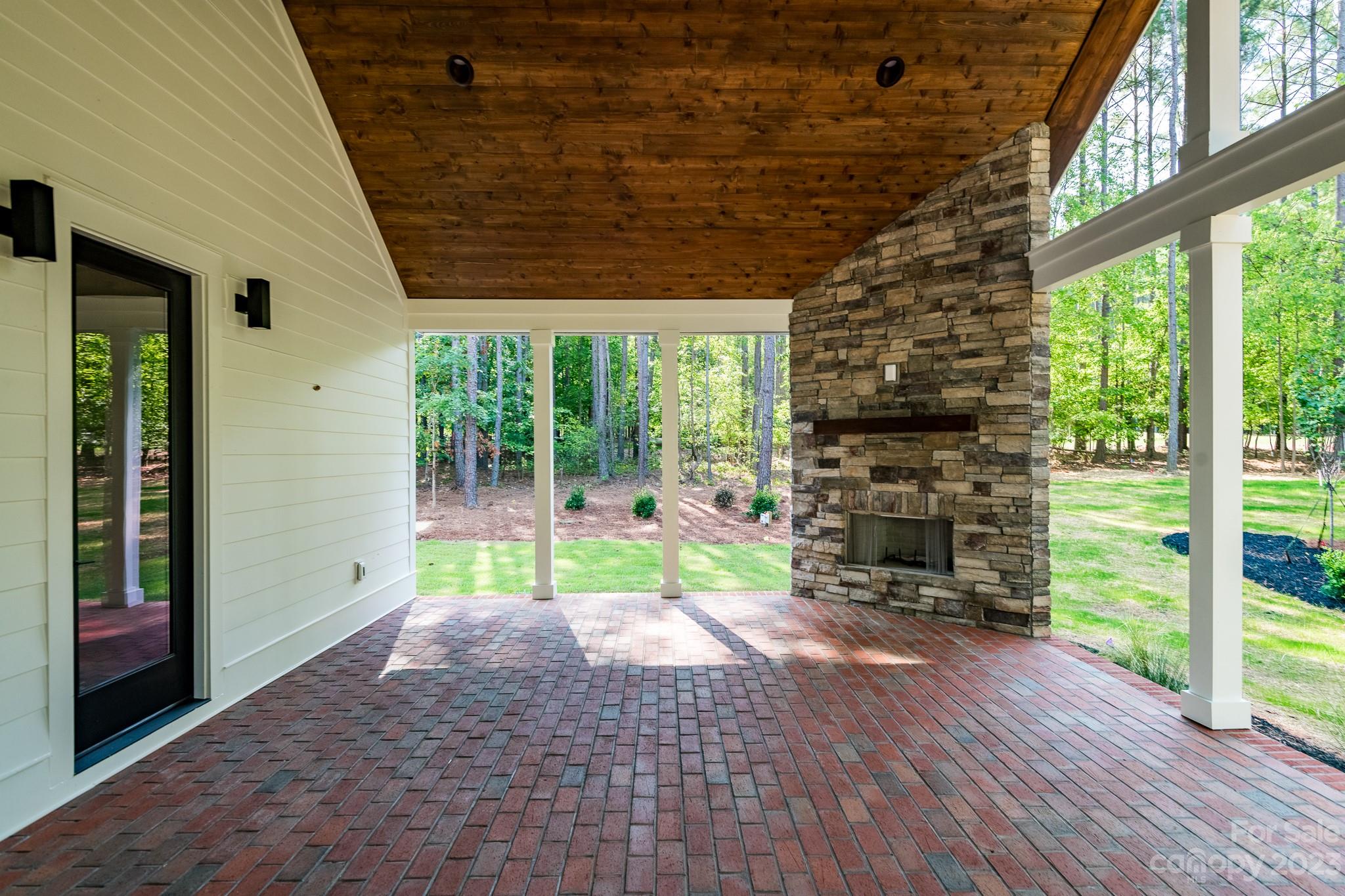 Falls Cove - Residential