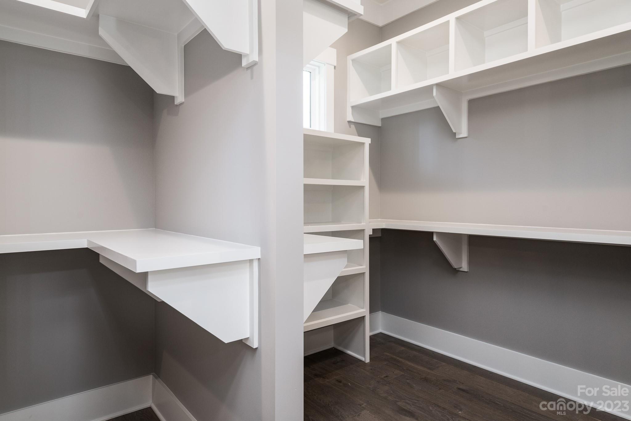 Falls Cove - Residential