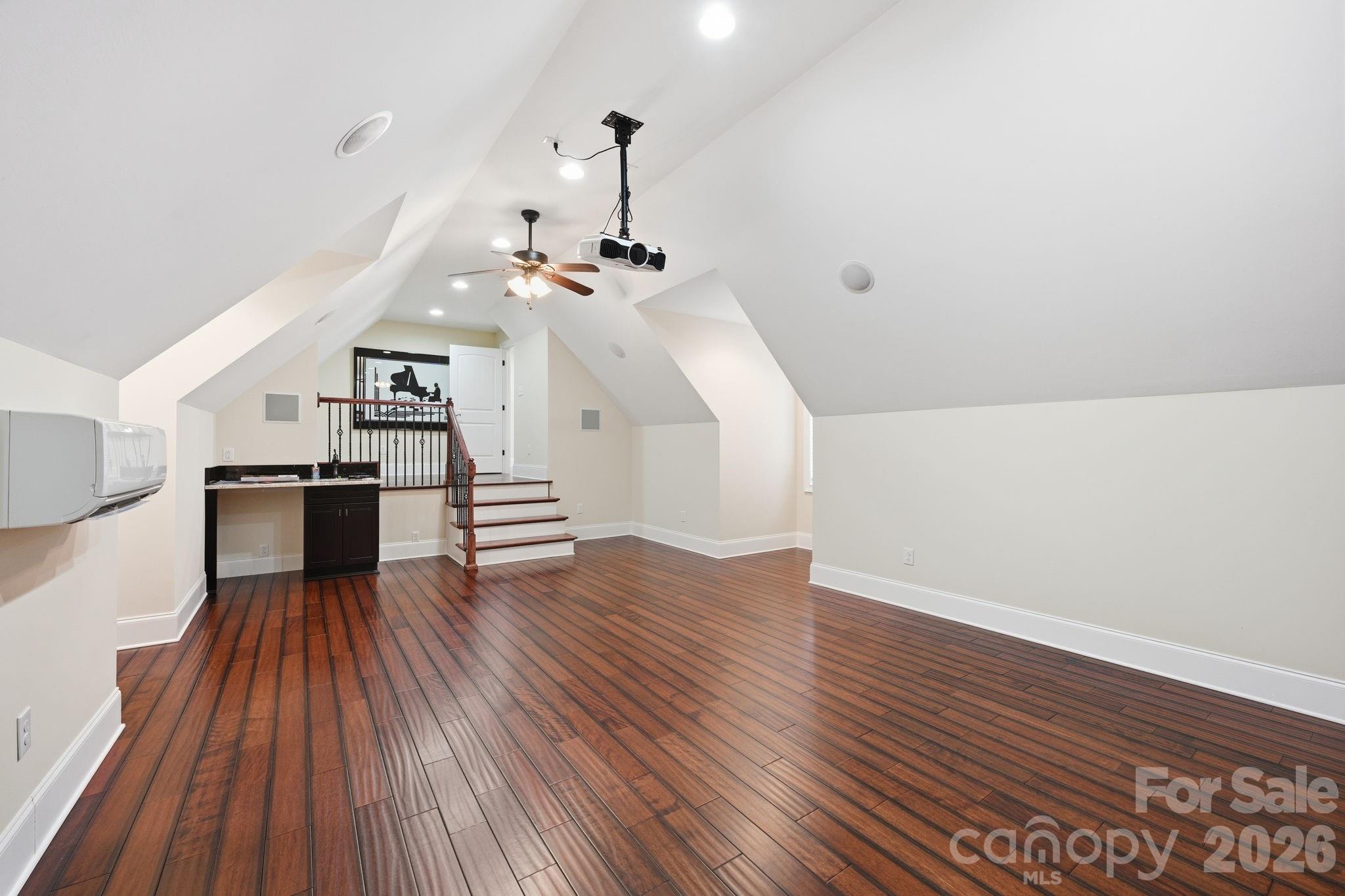 Washam Point - Residential