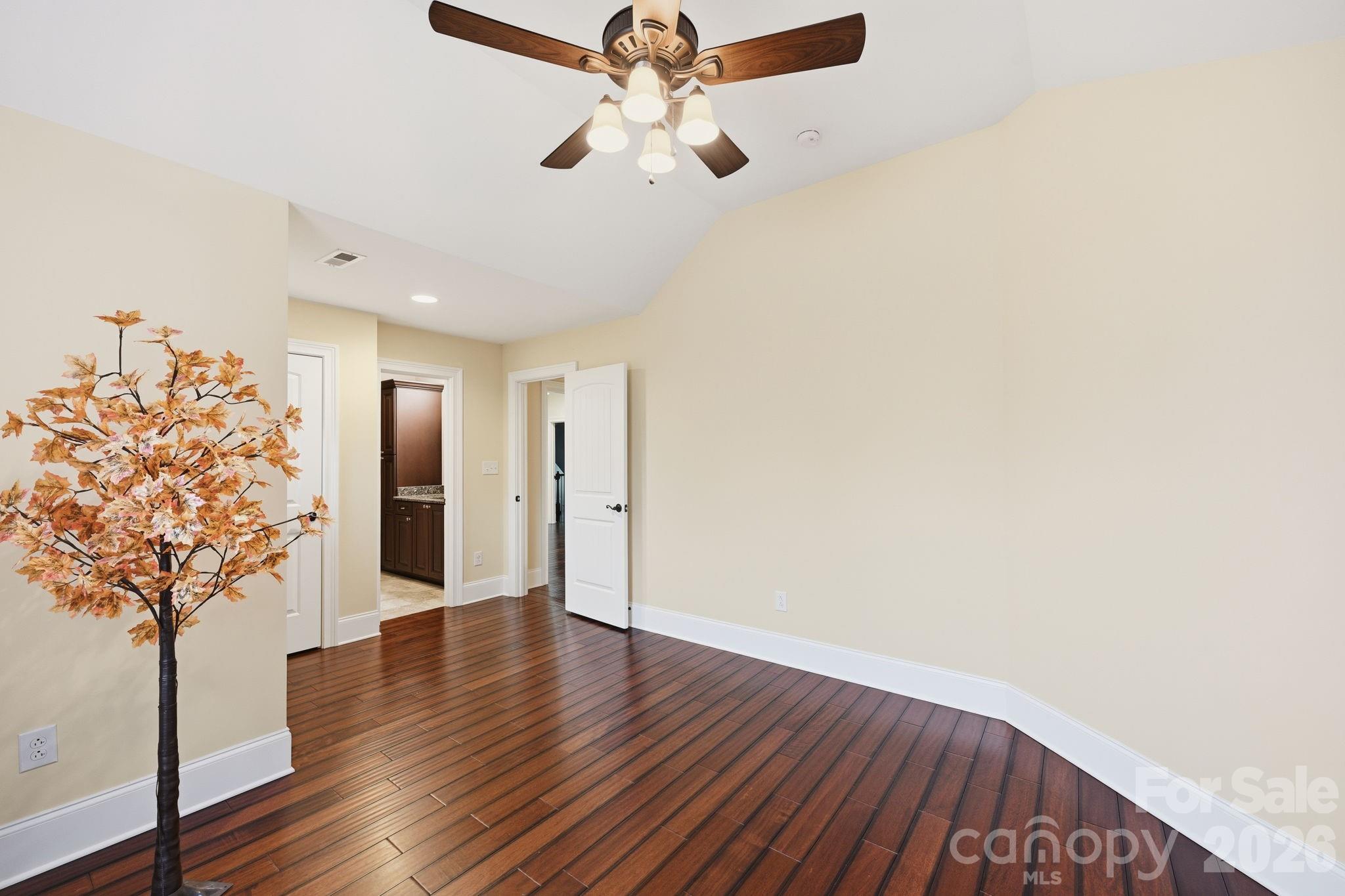 Washam Point - Residential