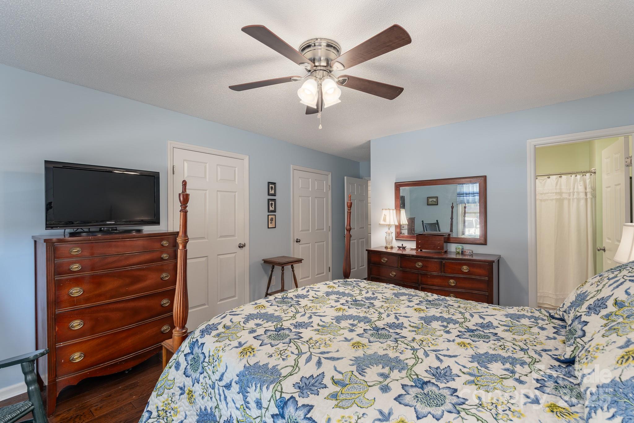 Olde Pointe - Residential