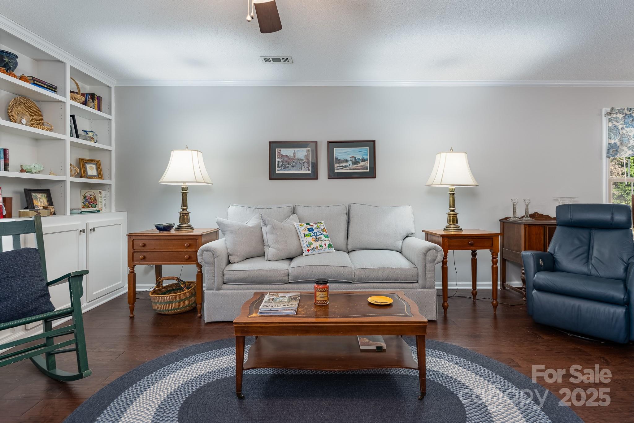 Olde Pointe - Residential