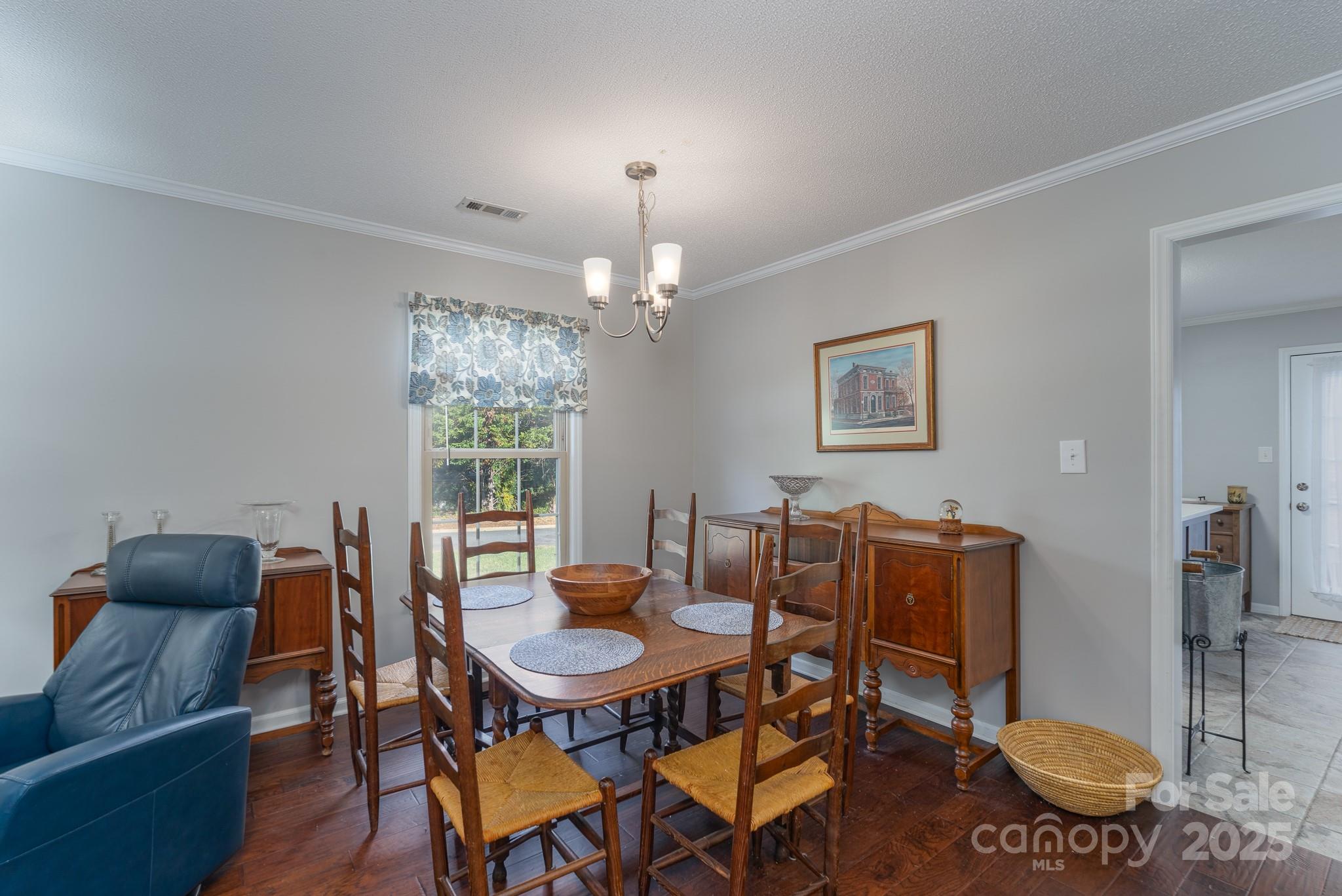 Olde Pointe - Residential