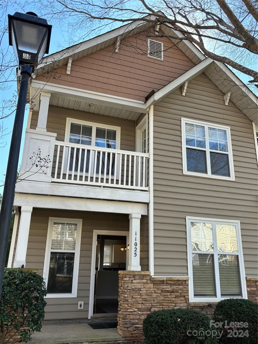 Welcome home: this bright and stylish 3-bedroom townhome is located in the heart of Ballantyne, offering both comfort and convenience. Close to shopping, dining and other amenities. 

Key Features:
Location: Centrally located in a quiet and friendly neighborhood, just minutes away from Ballantyne Country club, Publix Grocery, Sprouts Grocery, Walgreens, Novant Medical Center and Ballantyne top-rated schools.
Easy access to Hwy I-485.
Layout: Spacious open-concept design with abundant natural light.
First floor: a formal dining and breakfast area, hardwood floor, a cozy fireplace with gas logs. 
Kitchen: Fully equipped kitchen with plenty of cabinet space.
Laundry: Convenient in-unit washer and dryer. 
Second floor: a  balcony that overlooks the community courtyard, a spacious primary bedroom with a walk-in closet and a lovely bathroom with a full bath.
Parking: two assigned parking spaces.