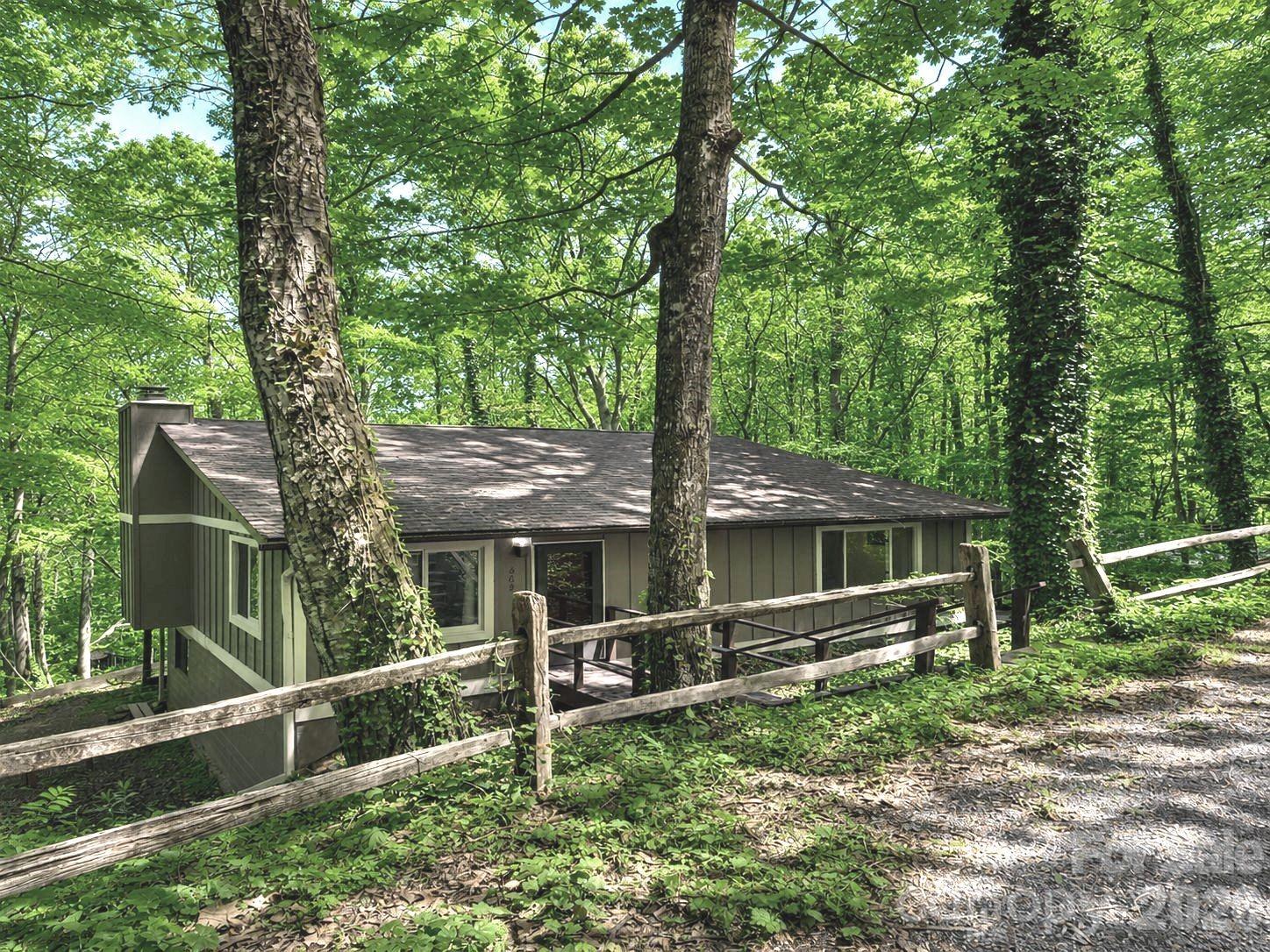 662 Locust Drive