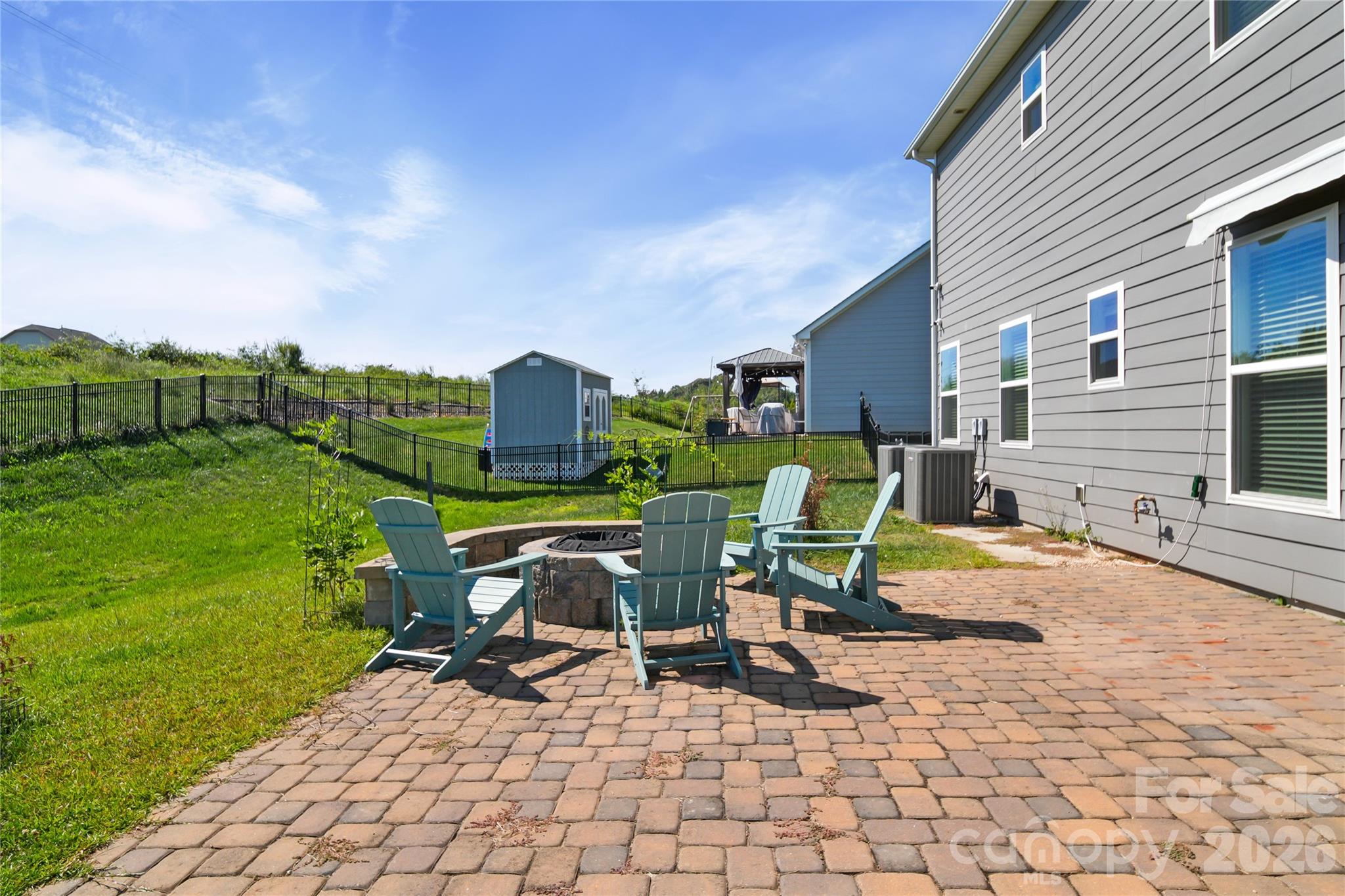 Robinson Oaks - Residential