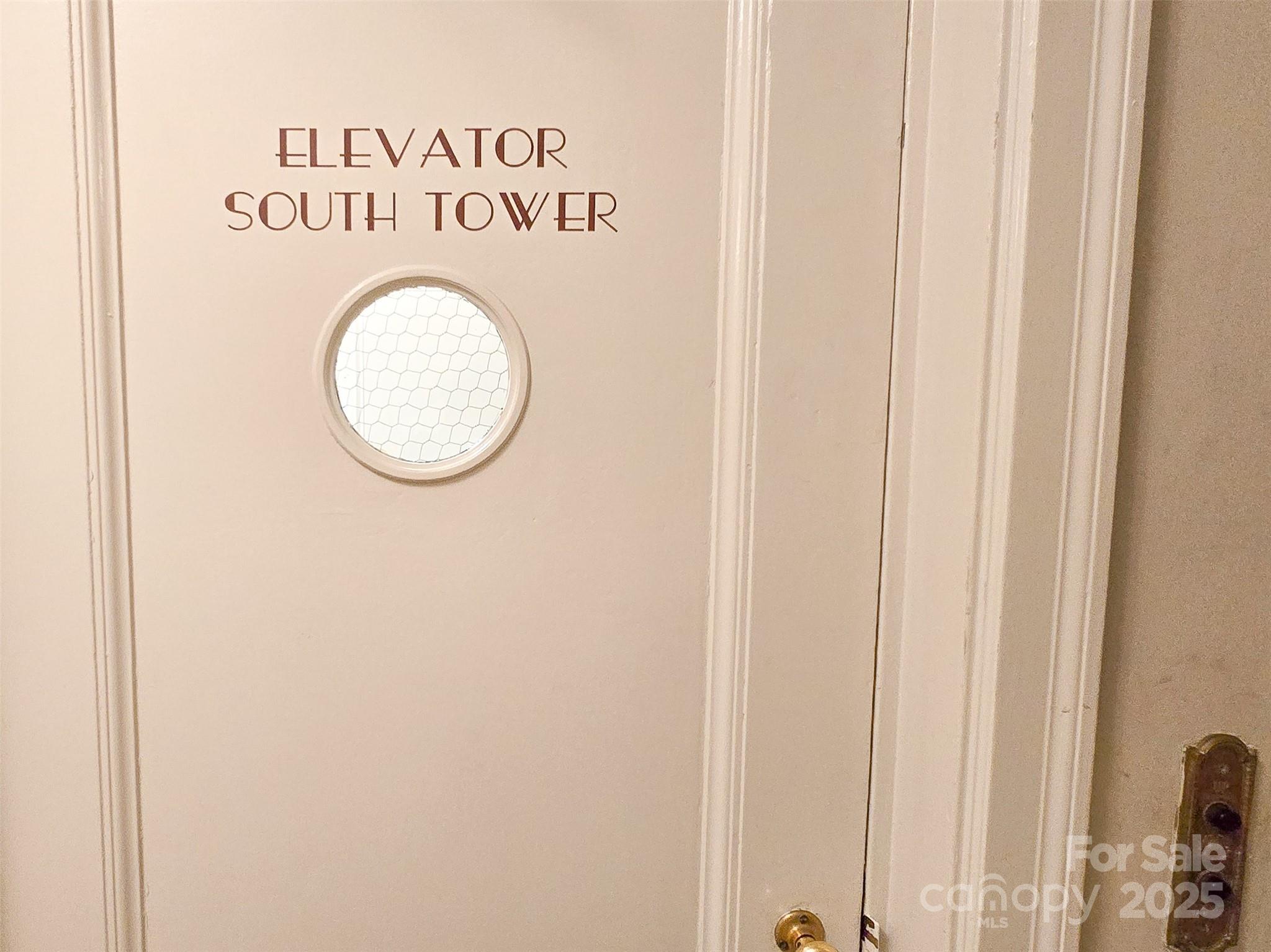 301 W 10th Street 306