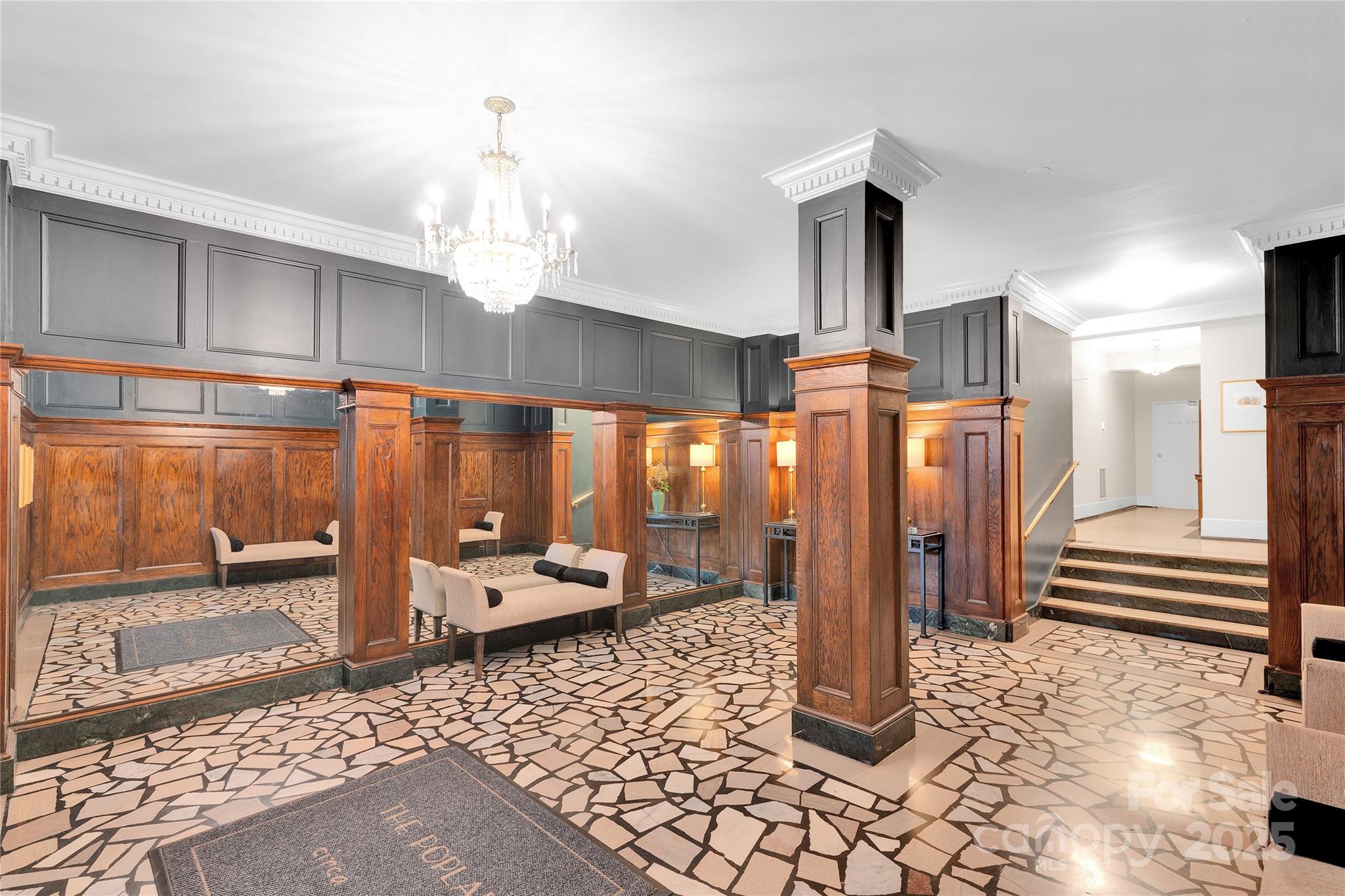 301 W 10th Street 306