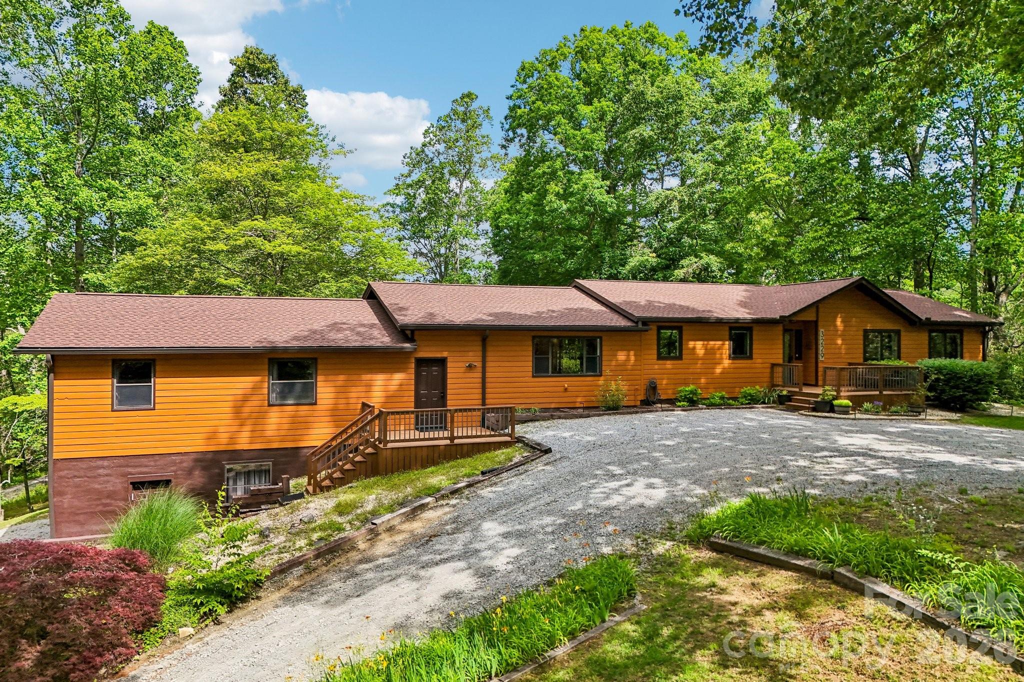 3229 N Bearwallow Road