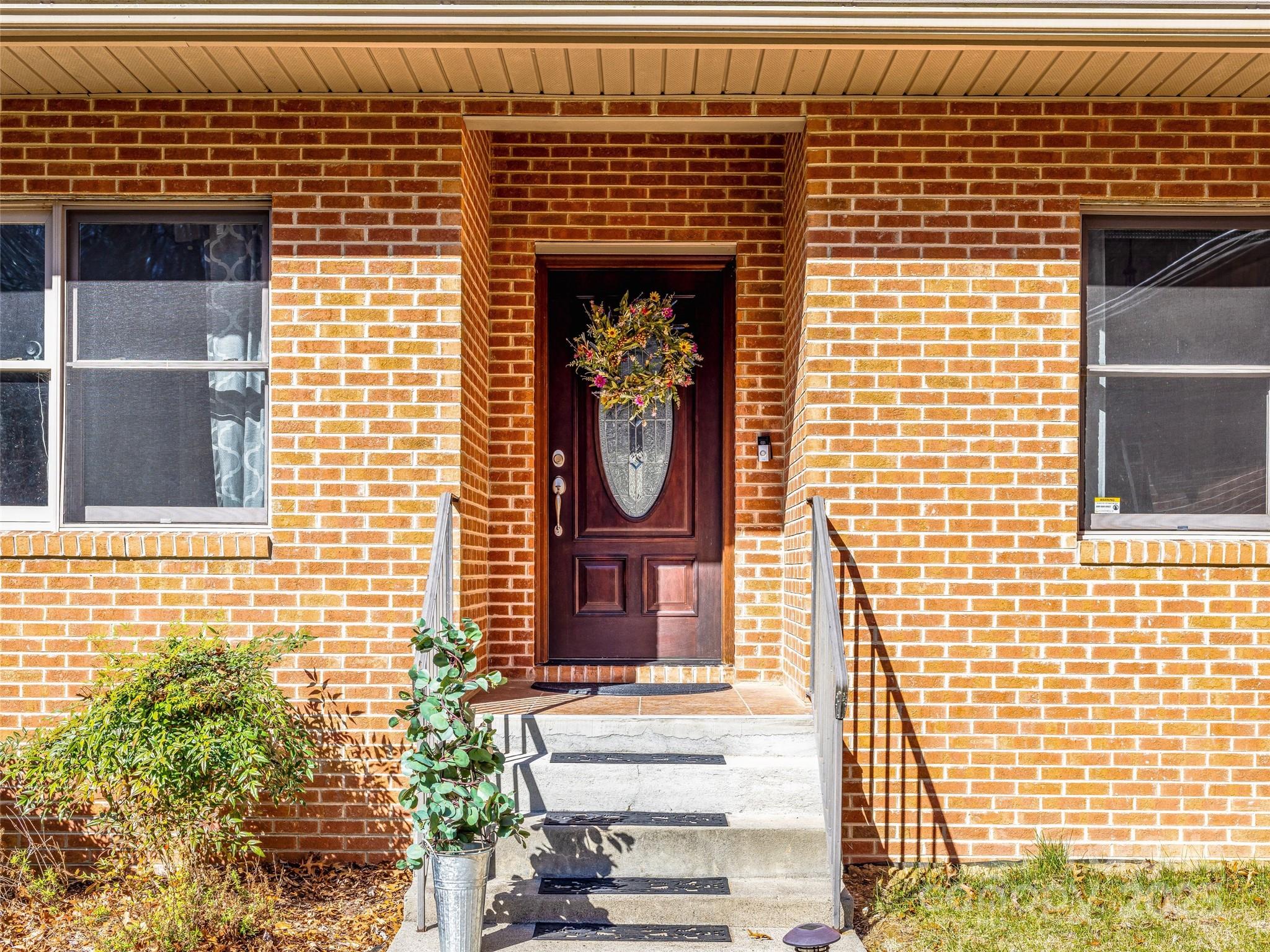 872 Aberdeen Lane