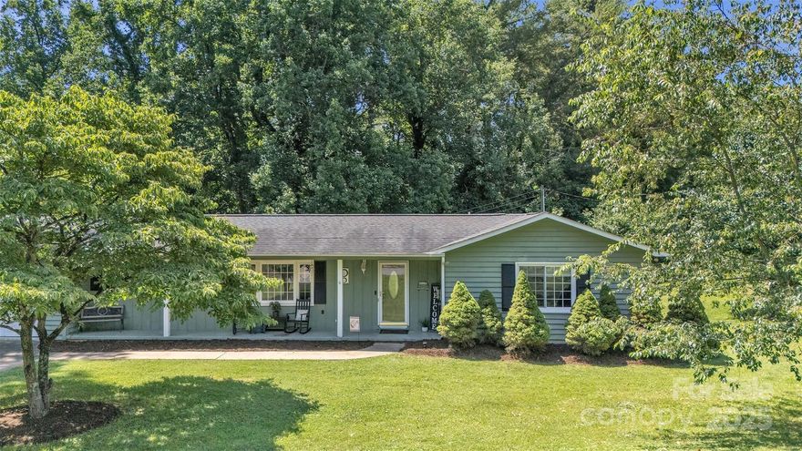 Charming and affordable, this green gem is perfect for a first-time buyer or an investor looking for a solid rental property. With a functional layout and just the right amount of space, this home is move-in ready and priced to sell quickly. Don’t miss your chance to own a property with potential and curb appeal—schedule your showing today!