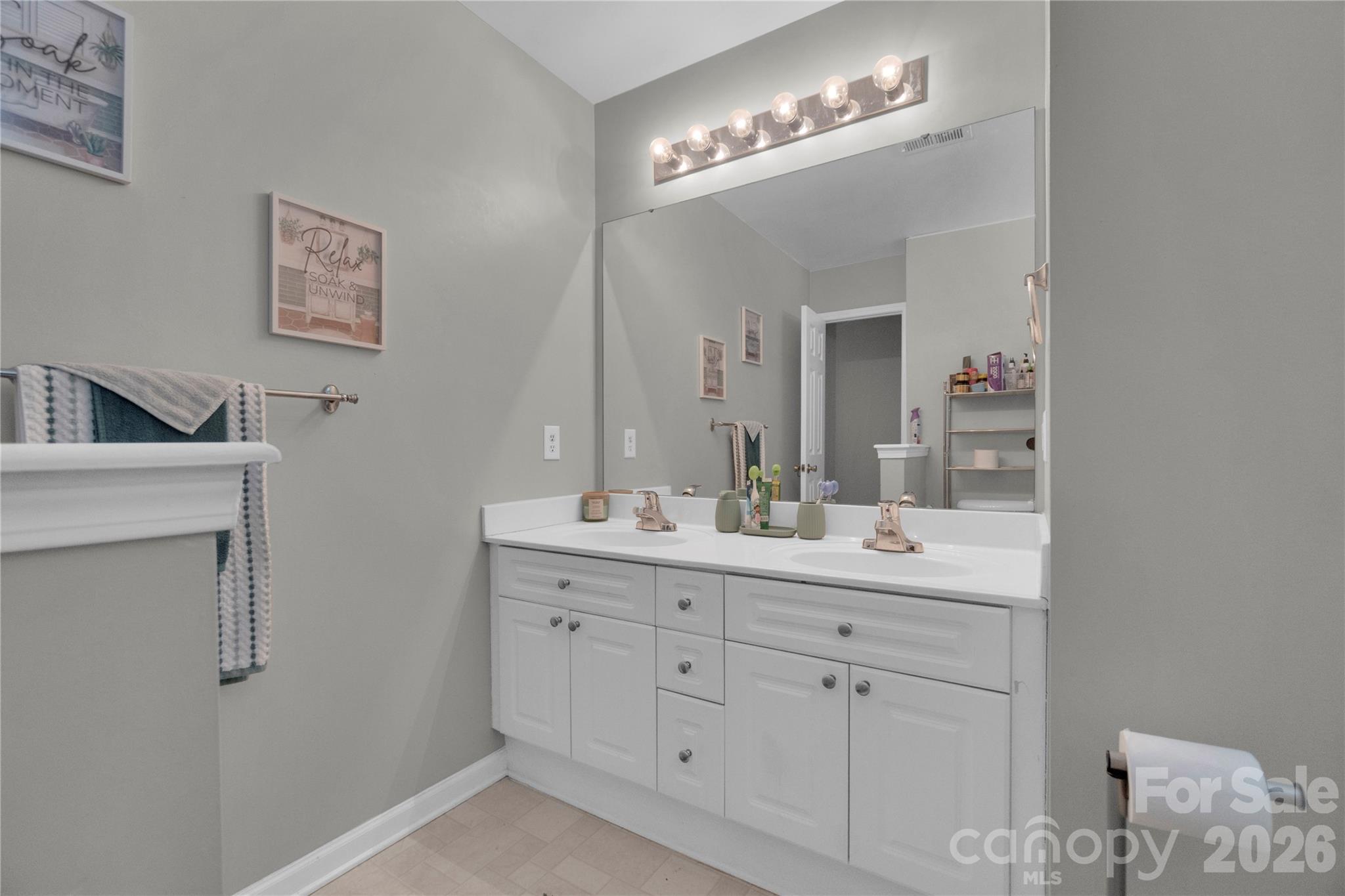 Henderson Oaks - Residential