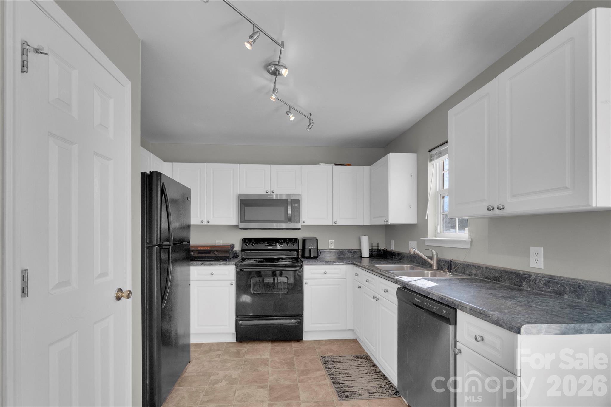 Henderson Oaks - Residential