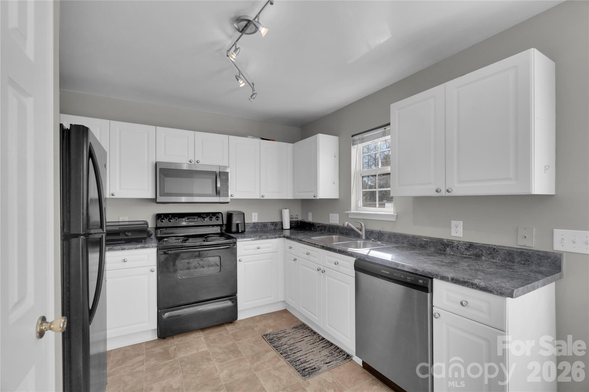 Henderson Oaks - Residential