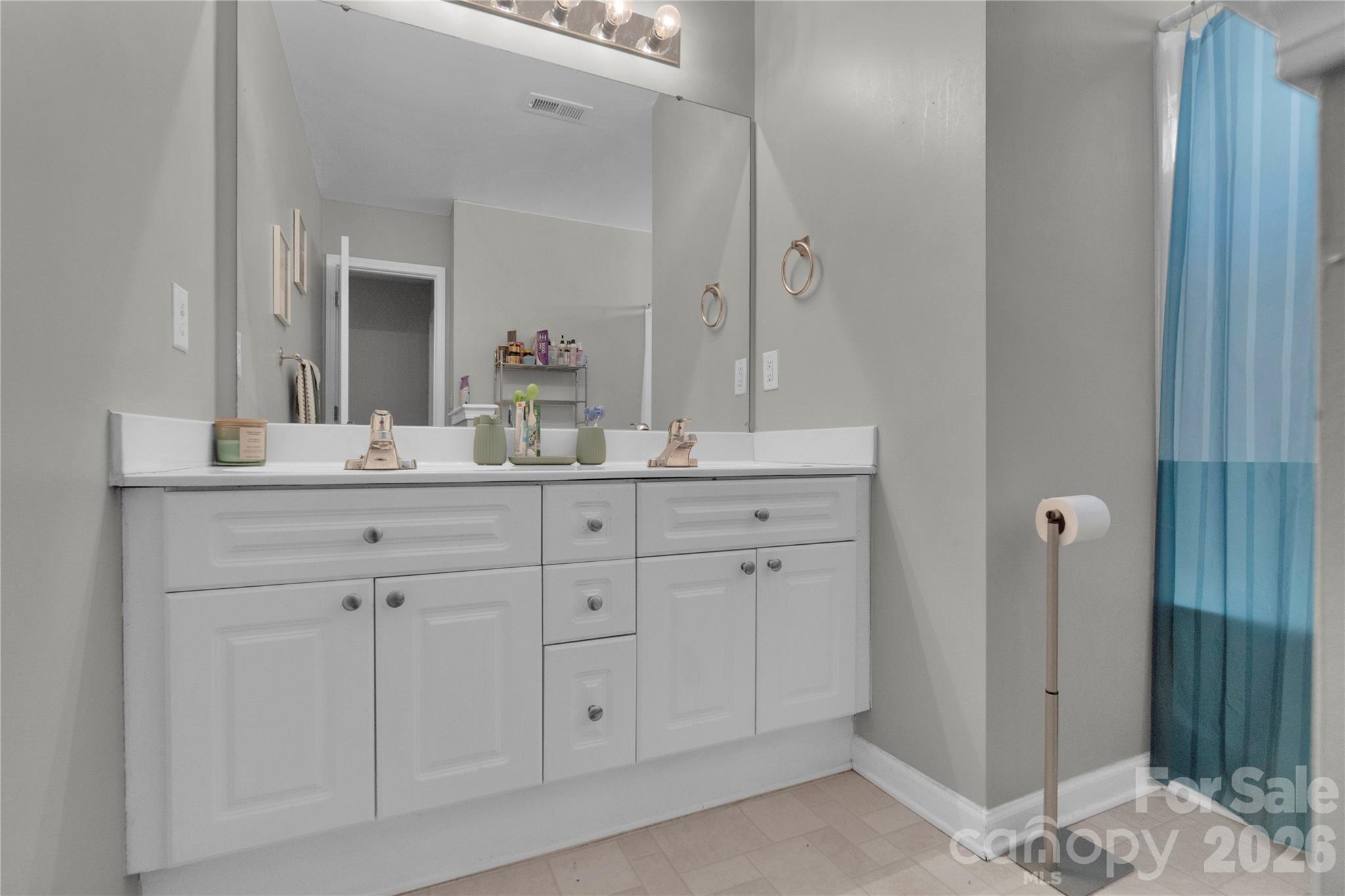 Henderson Oaks - Residential