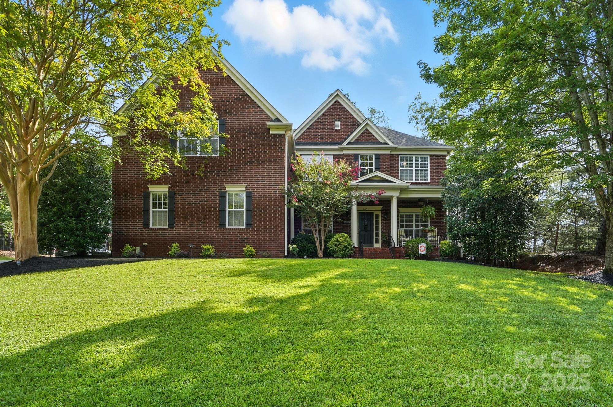 Lake Shore - Residential