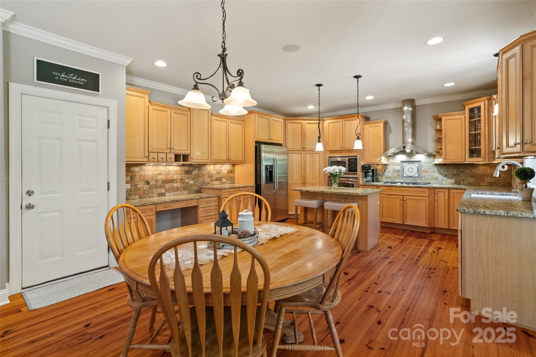 1651 Scotch Pine Lane