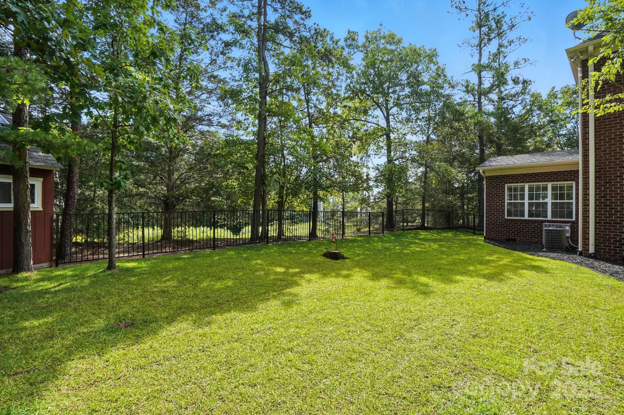 Lake Shore - Residential