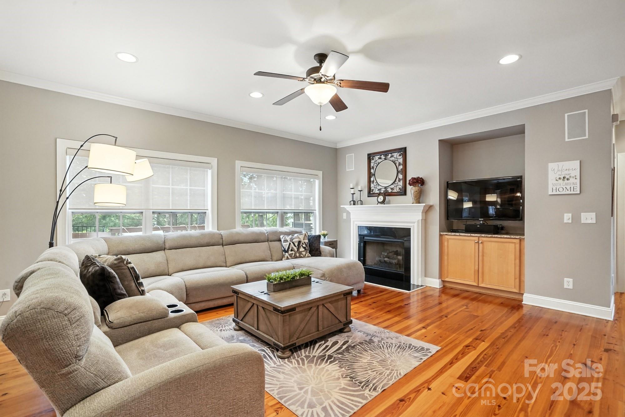 Lake Shore - Residential