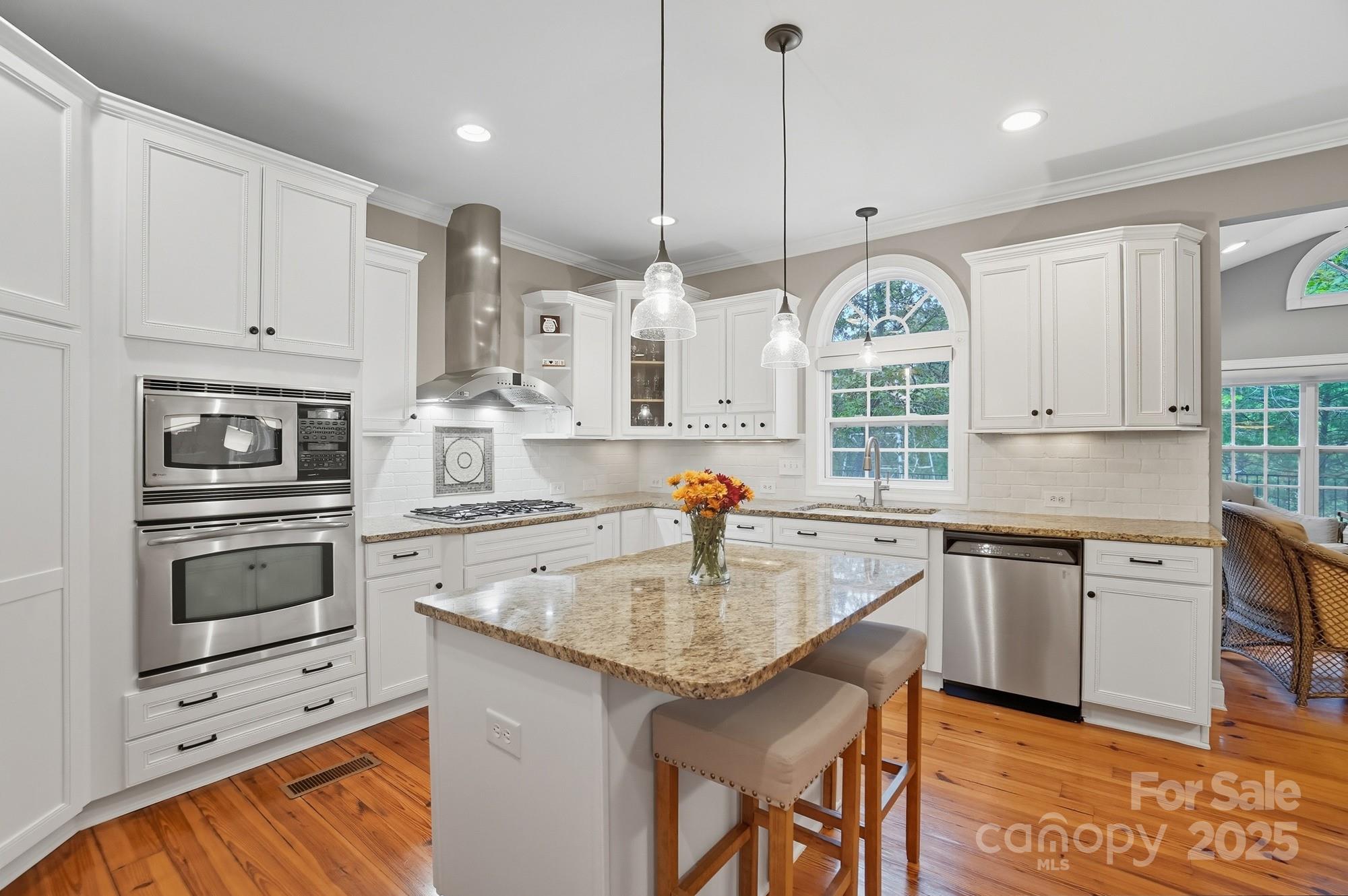 Lake Shore - Residential