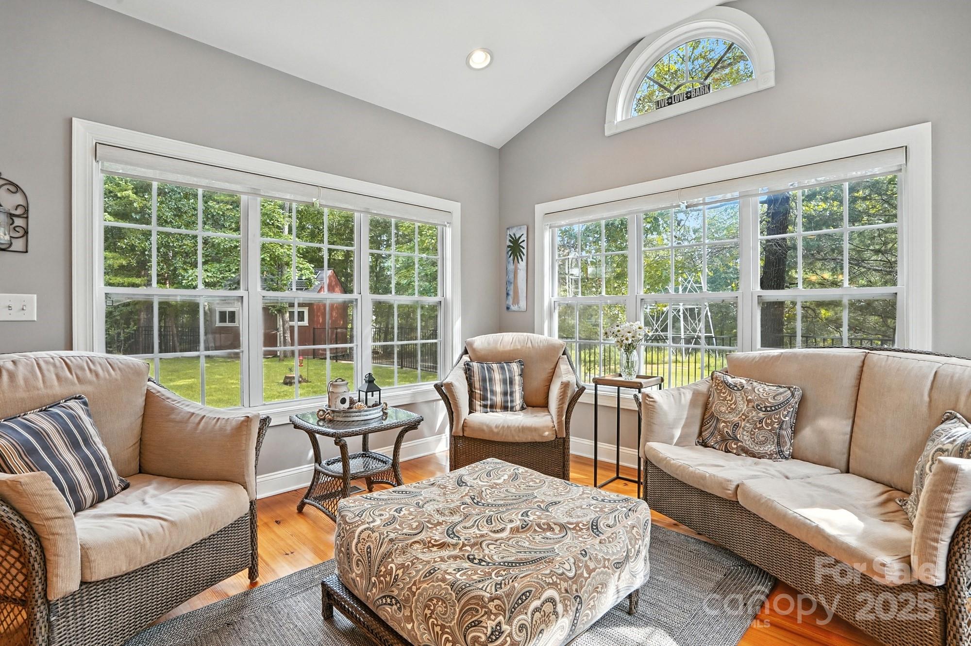 Lake Shore - Residential