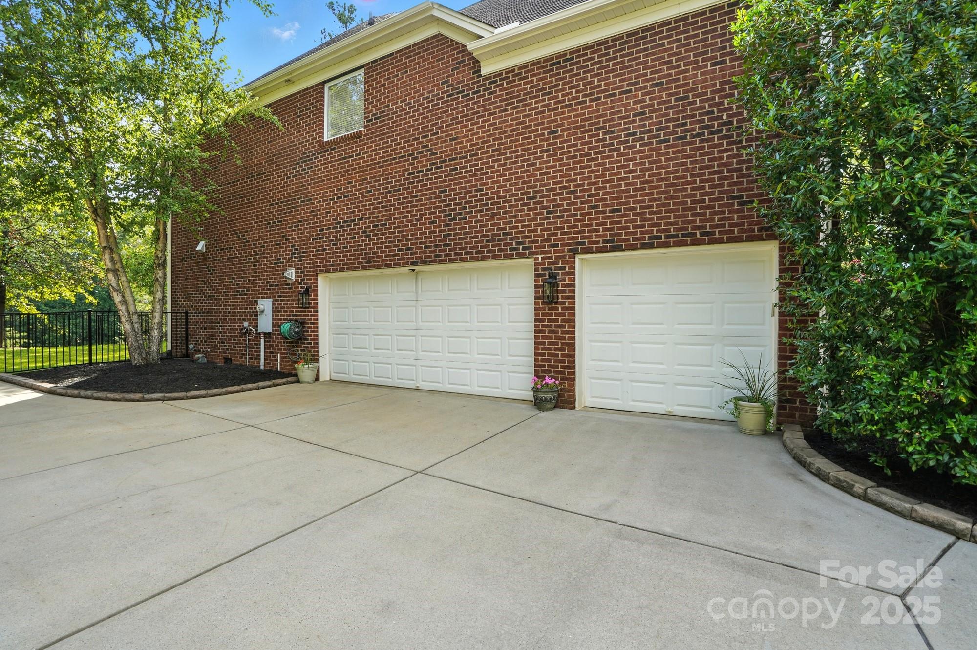 Lake Shore - Residential