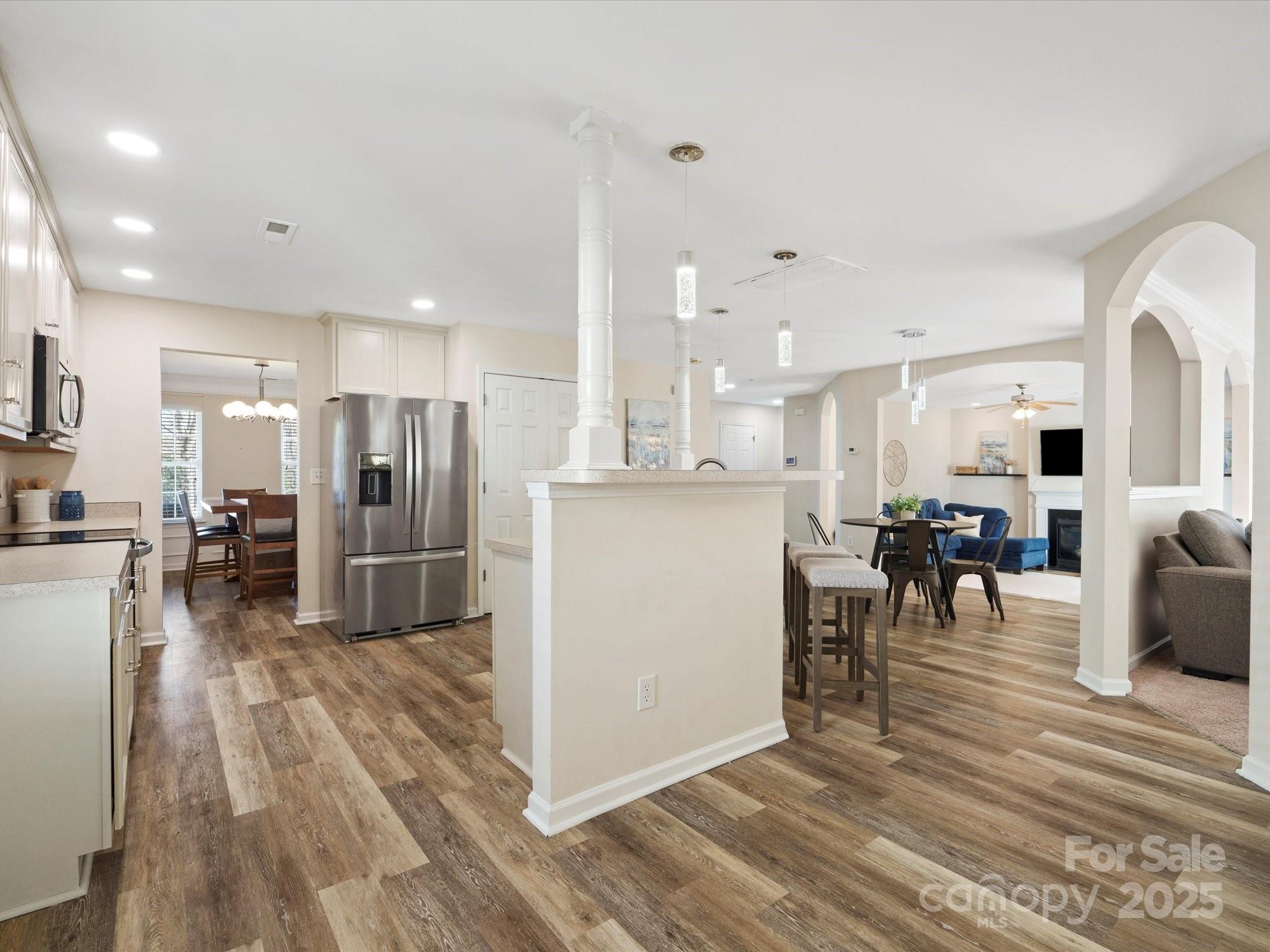 Sandy Pointe - Residential