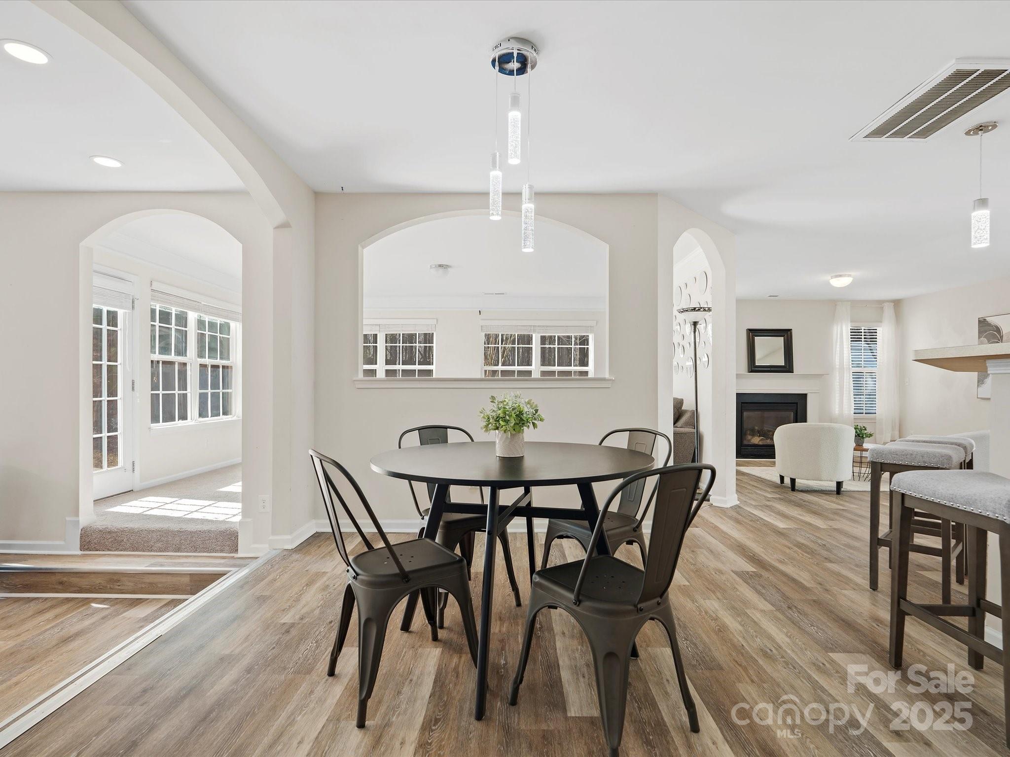 Sandy Pointe - Residential