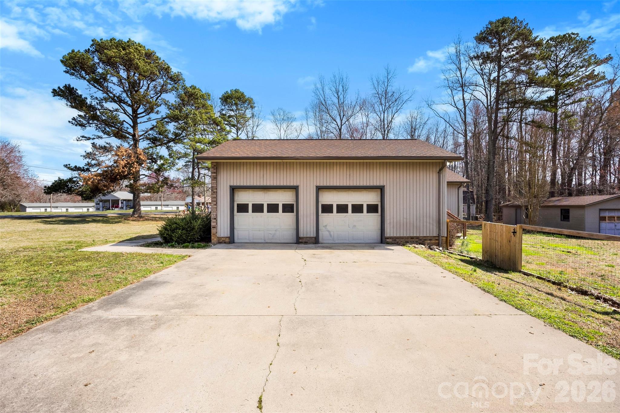 2010 Sprucewood Street