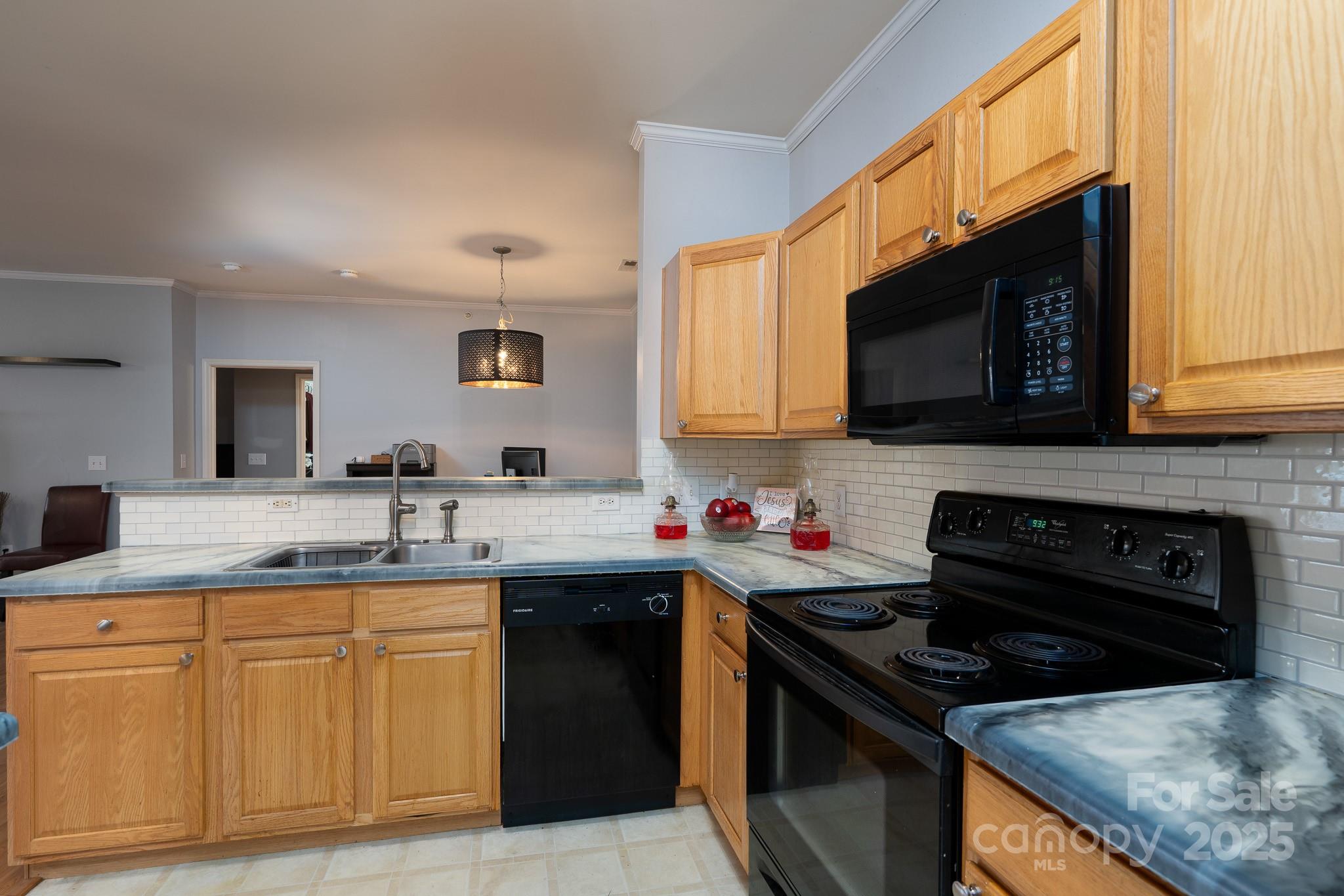 10614 Hill Point Court