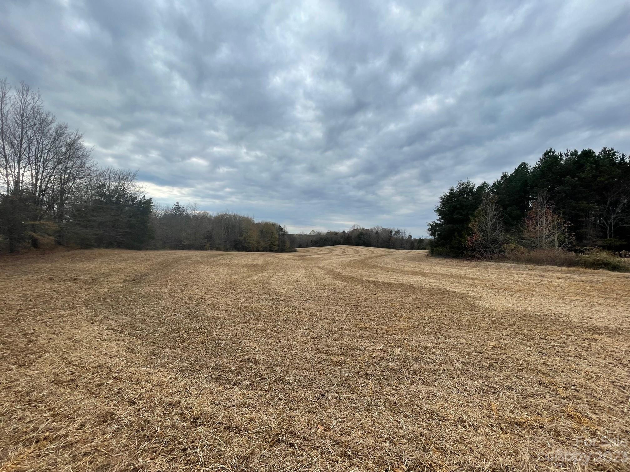 2423 Jim Johnson Road