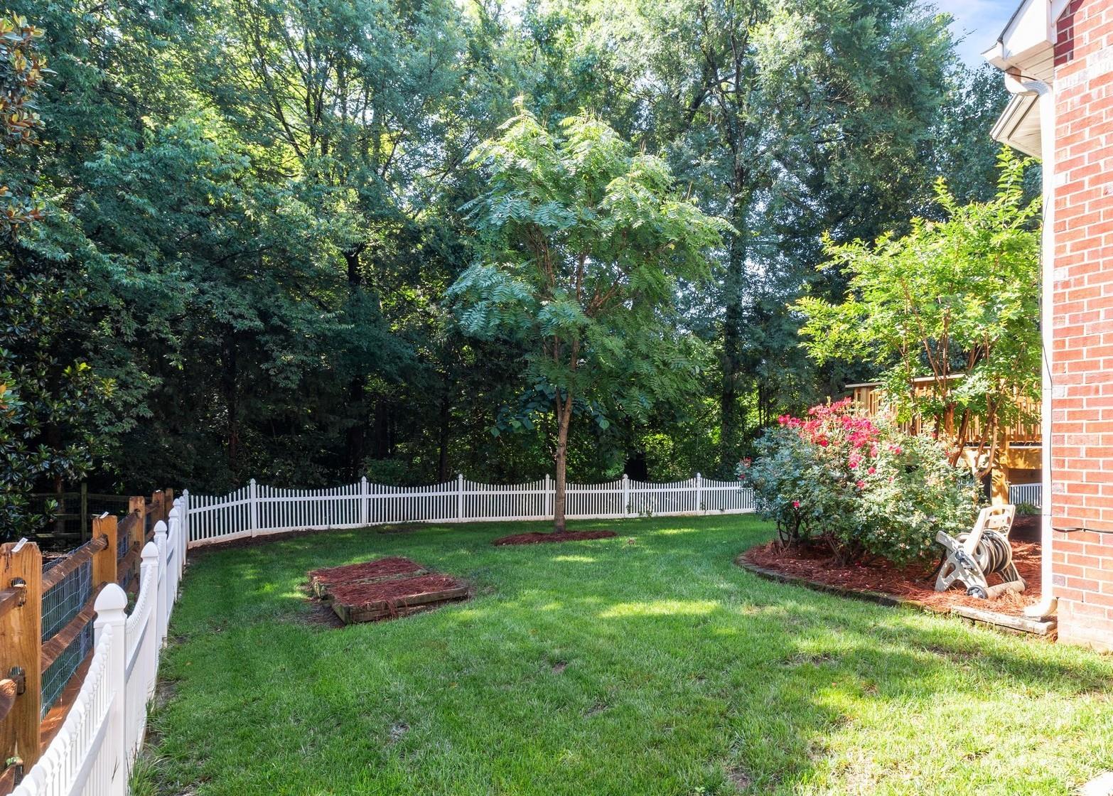 2504 Fallbrook Place