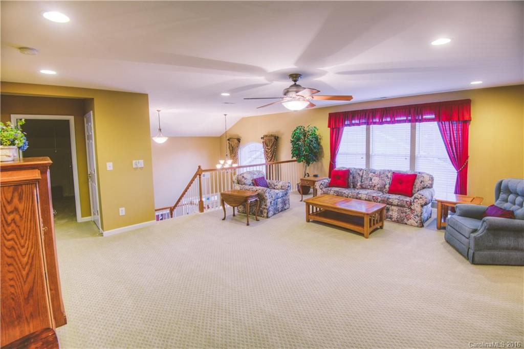 Four Seasons At Gold Hill - Residential