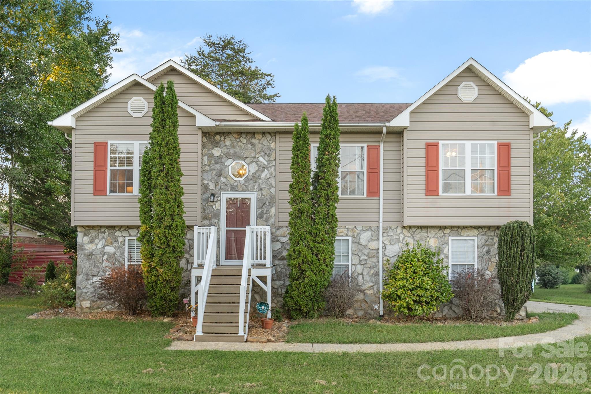 1500 Ivy Lane