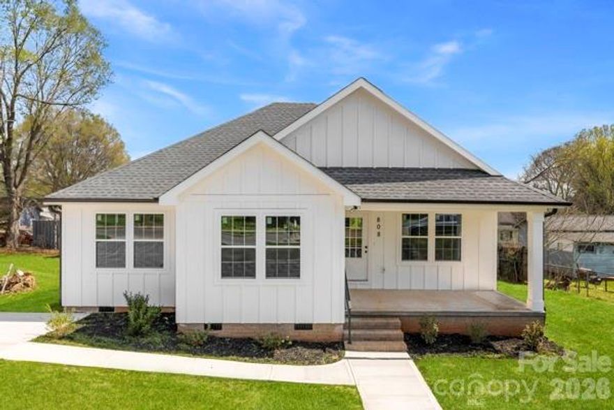 Come home to this beautiful new construction in convenient location.  Vaulted ceiling in great room; modern fixtures throughout.  Nice open floor plan.  Kitchen features lovely granite countertops and stainless steel appliances, including refrigerator.  Lovely bathrooms.  Spacious stand up shower in principal bathroom. Covered front porch.  Huge deck on back.
