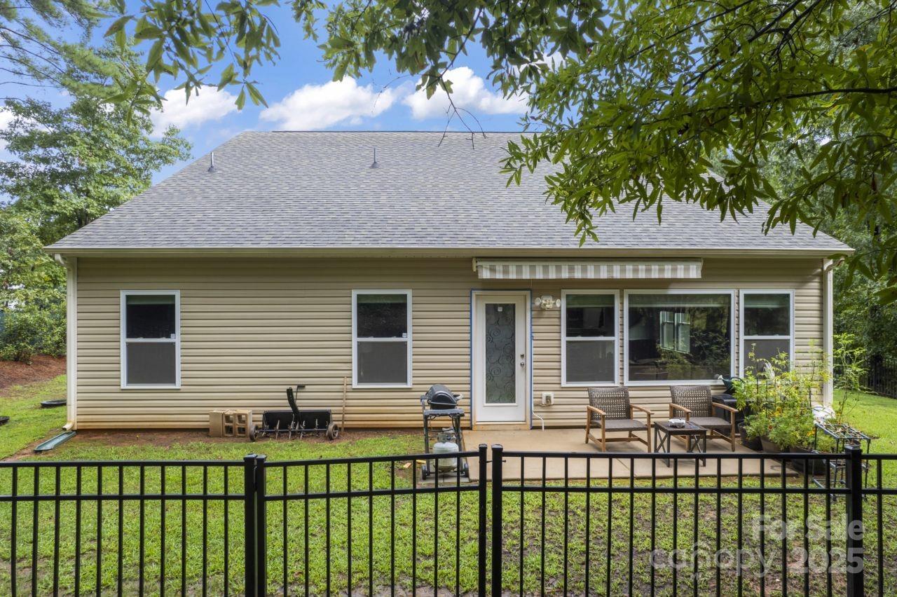 Conservancy At Waxhaw Creek - Residential