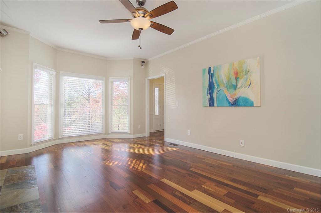 Tega Cay - Residential