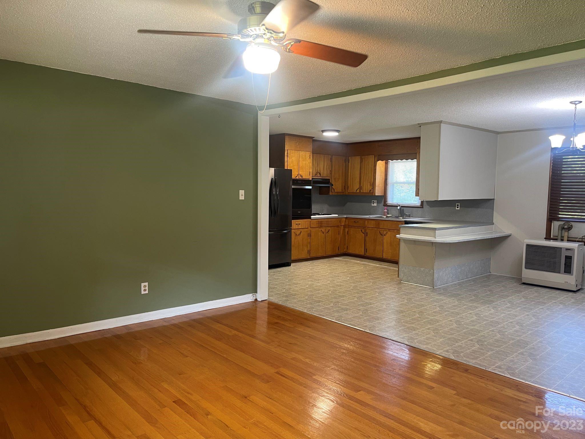 Windy Hill Acres - Residential