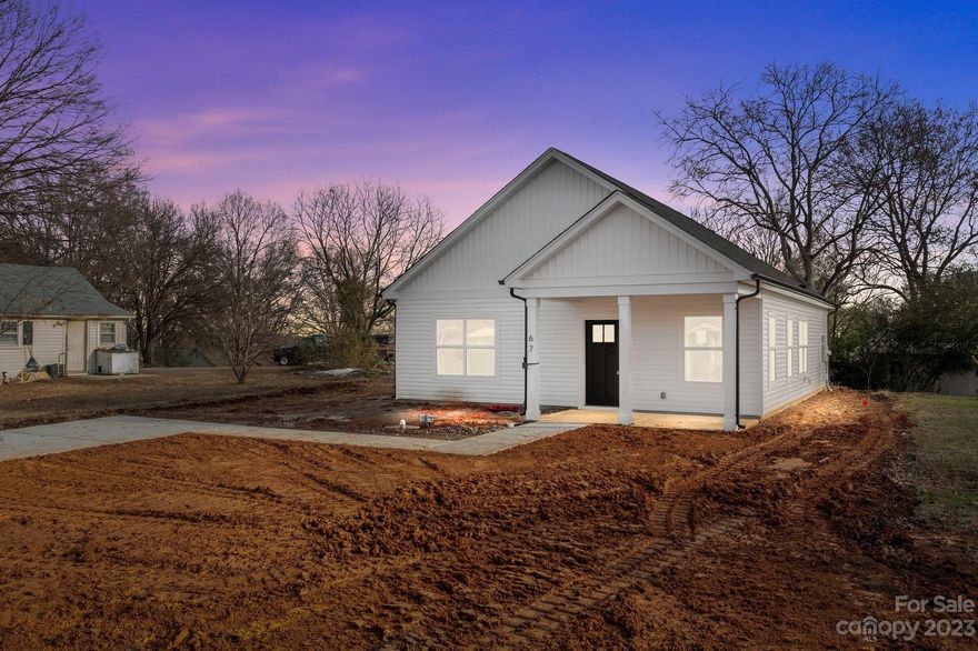 NEW CONSTRUCTION property located in Concord. This open floor plan features a large kitchen island, granite countertops, white shaker cabinets and a modern design. The neutral colors are perfect for the new homeowner. You will appreciate the split floor plan and spacious bedrooms. Schedule your showing today!