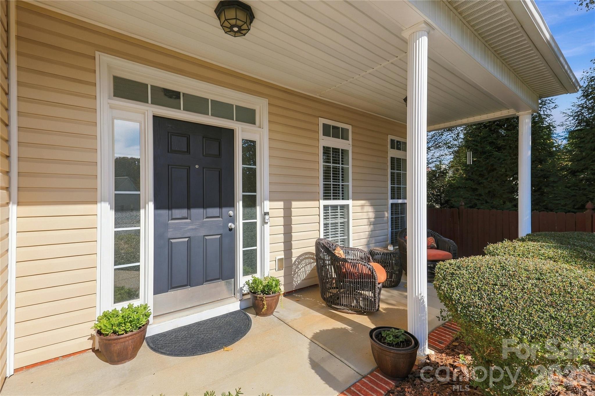 2121 Thurles Court