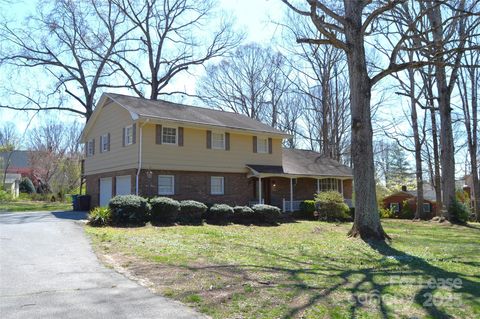 3116 E Broad Street Statesville NC 28625