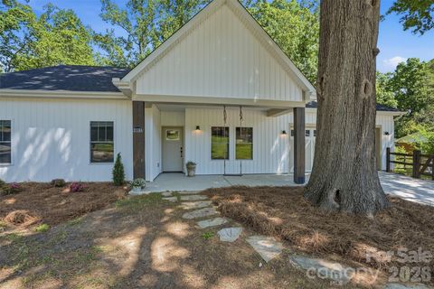 Photo of 2113 Woodlawn Street #A, Kannapolis, NC 28083 (MLS # 4372659)
