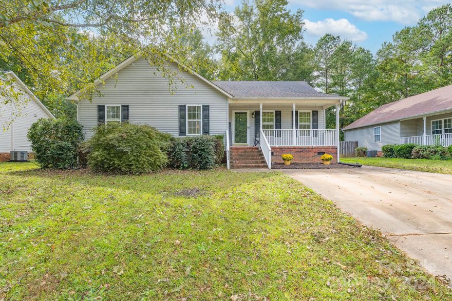 Welcome home to 2242 Kestrel Drive. Charming home featuring 3 bedrooms, 2 baths. Spacious family room with vaulted ceiling and fireplace w/gas logs. Bright and sunny kitchen with breakfast / dining area, stainless steel appliances including a gas cooktop! Laminate flooring throughout home. Owners retreat with custom storage in walk-in closets. Fenced back yard and additional storage building. Excellent location convenient to restaurants, schools, and shopping. Perfect home for the first time buyer or someone looking to downsize. Don't miss this one!!