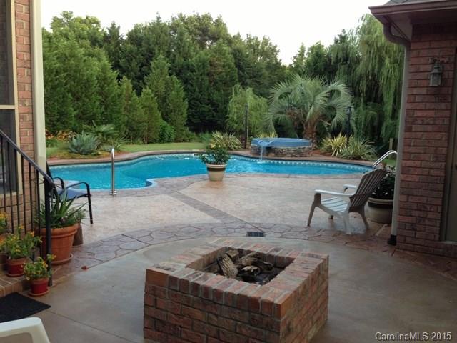 Laurel Creek - Residential