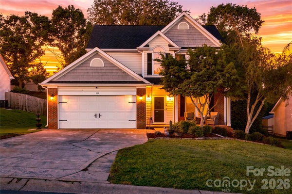 119 SHINING ARMOR CT, MOORESVILLE, NC 28117 - Image d6e6593e47a2fbaf76a2dc507f4002b8/128360560